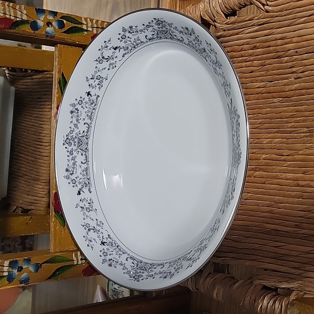 Noritake Geneva Oval Serving Bowl